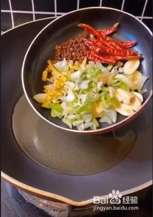 干锅鱼杂的做法