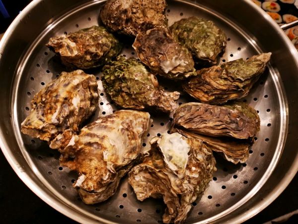 蒜蓉粉丝黑椒烤生蚝