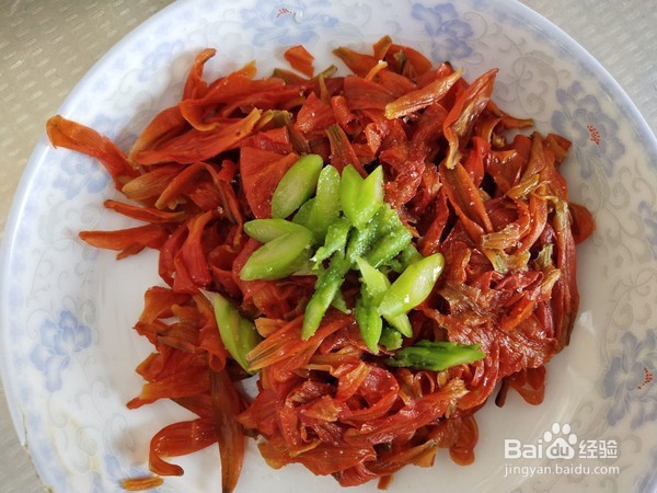 凉拌百合花的做法