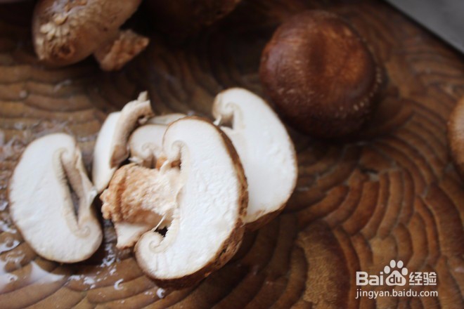 香菇肉片家常做法,家人最爱吃的一道菜~