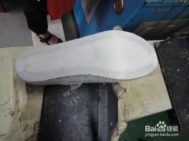 防水户外鞋是怎样做到防水的