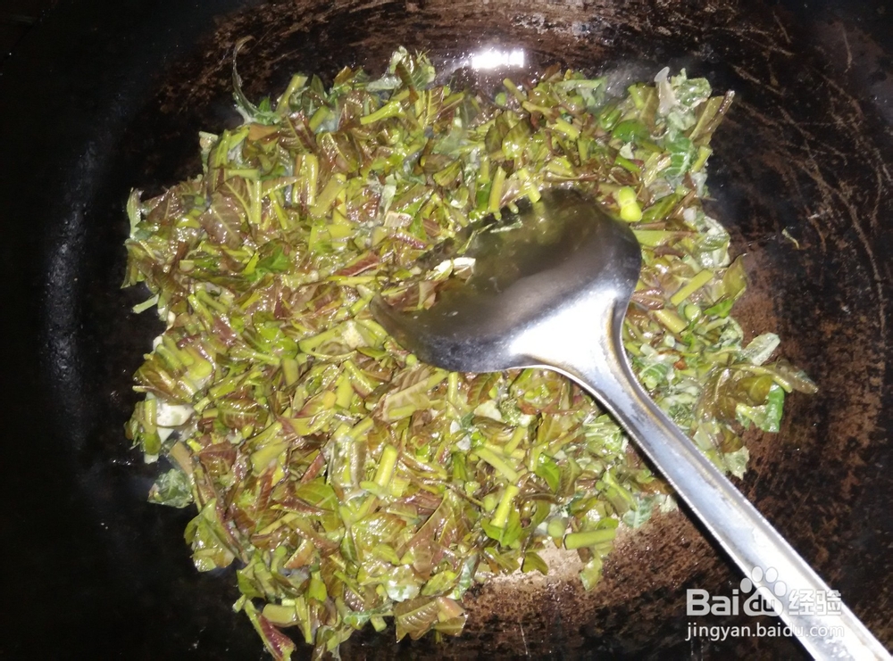 香椿炒鸡蛋的做法