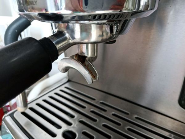 椰香芒果冰咖啡