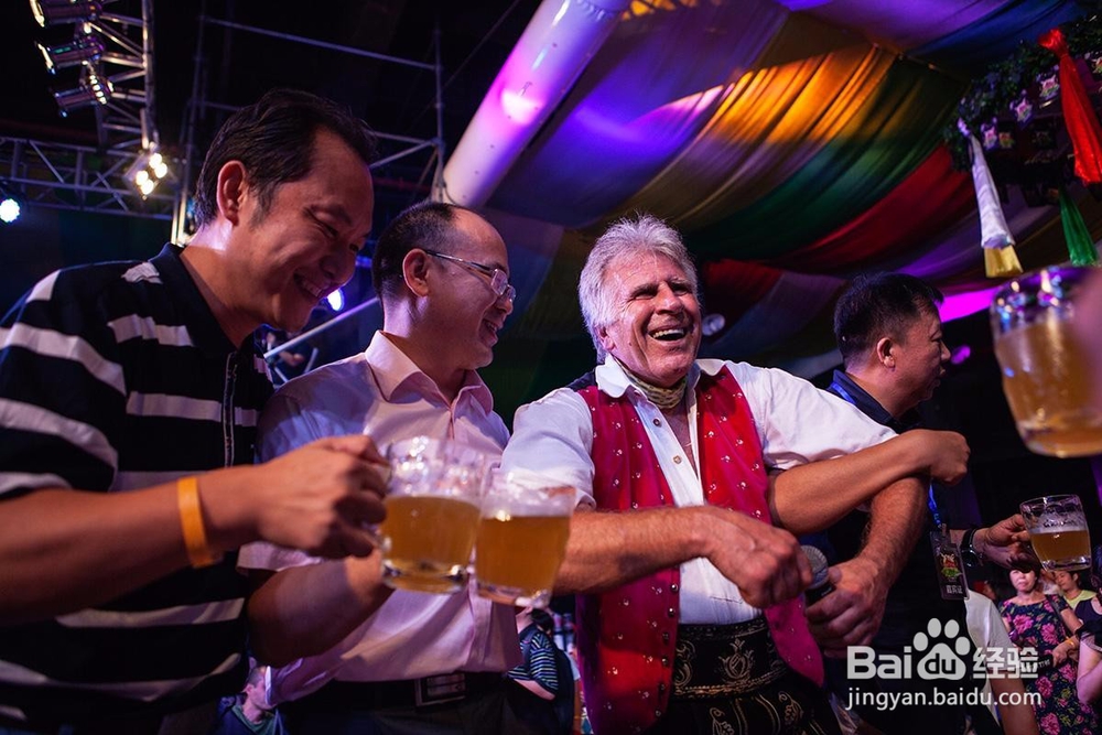 品味甘醇啤酒 畅游世界十大酒城
