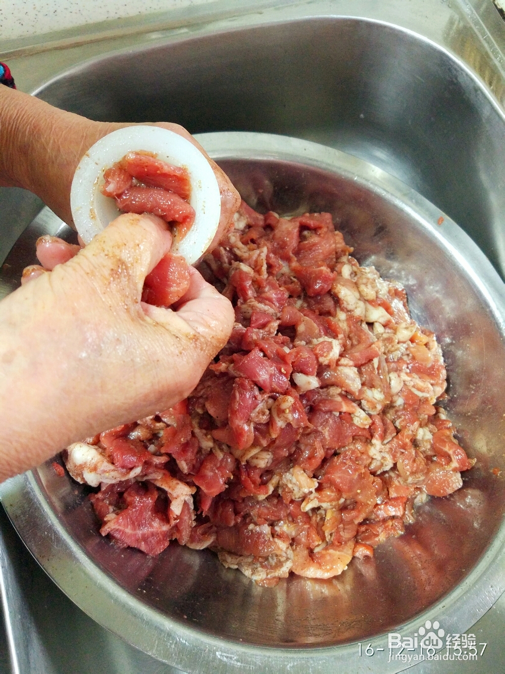 做饭小白一看就会的麻辣香肠