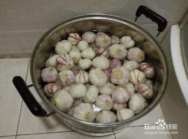 腌制糖醋蒜用陈醋还是用白醋