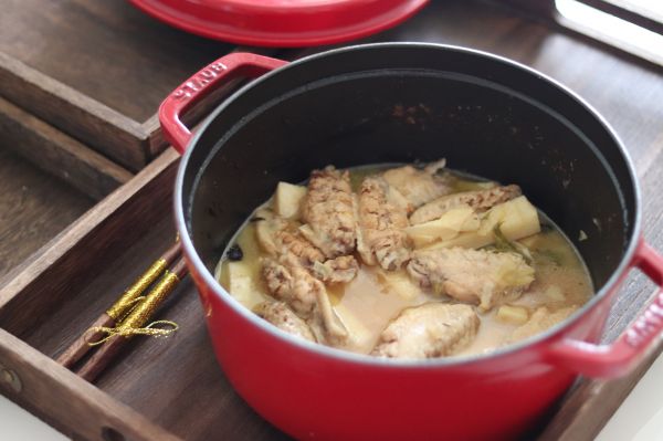 冬笋鸡翅刀削面