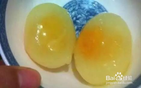油煎酒香冻鸡蛋