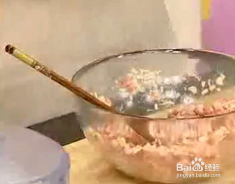 焦熘丸子的制作方法