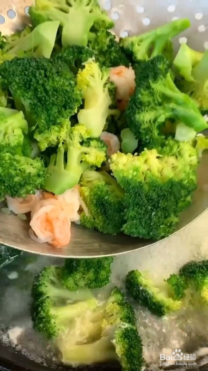 如何制作好吃的虾仁炝西兰花