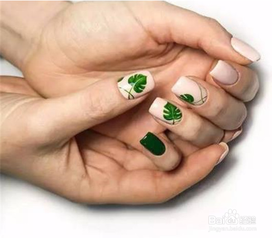 适合秋季的美甲图片