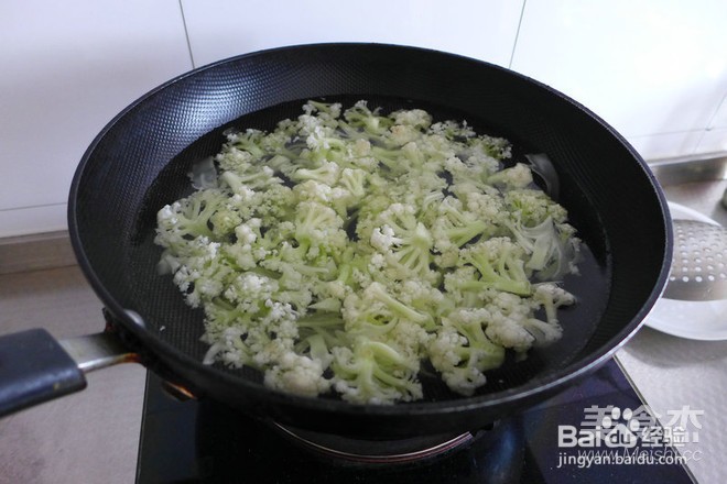 剁椒花椰菜的做法