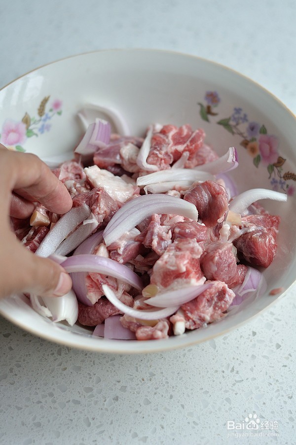 烤羊肉串的做法