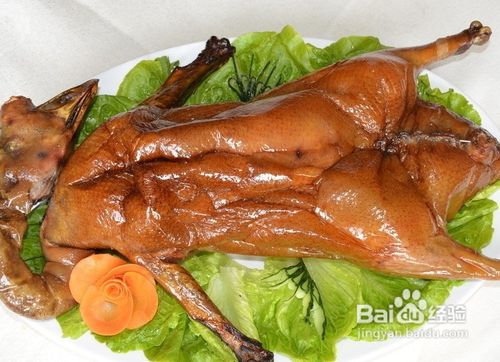 美味粤菜—芋头香鸭煲