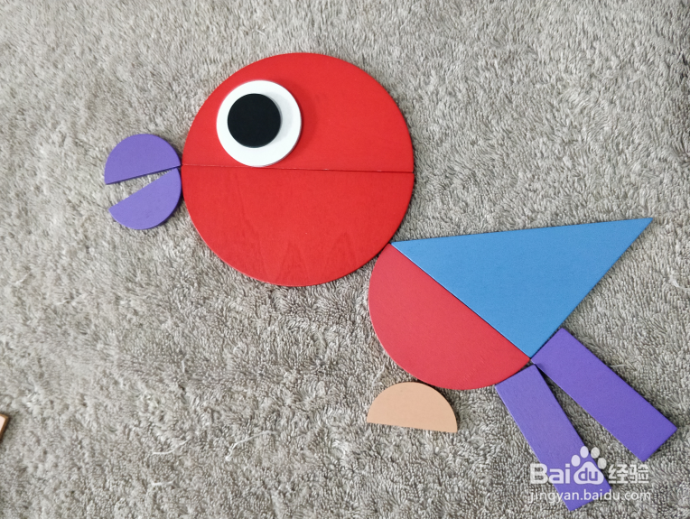 含四个半圆形的鸟儿用蒙氏积木怎样拼？