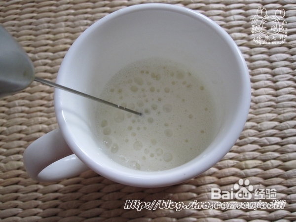 开心挡不住的冬日饮品——雪人热巧克力