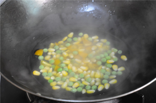 蓝莓沙拉花环面包