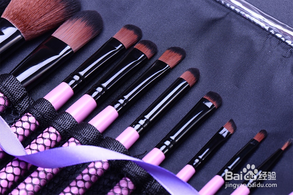 怎样清洗和保养化妆刷?