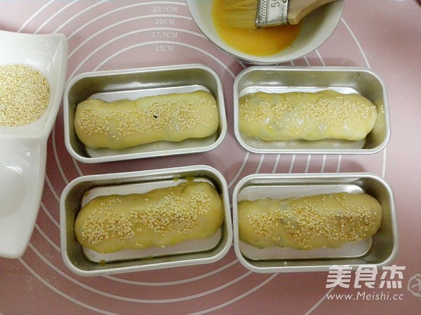 葡萄干餐包的做法