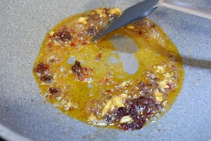 网红酱爆目鱼花这样做最好吃