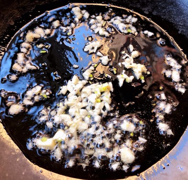 青椒胡萝卜炒鸡丁