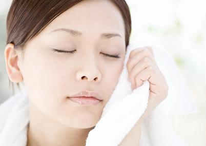 你知道正确的洗脸方法吗？洗脸的秘密细节