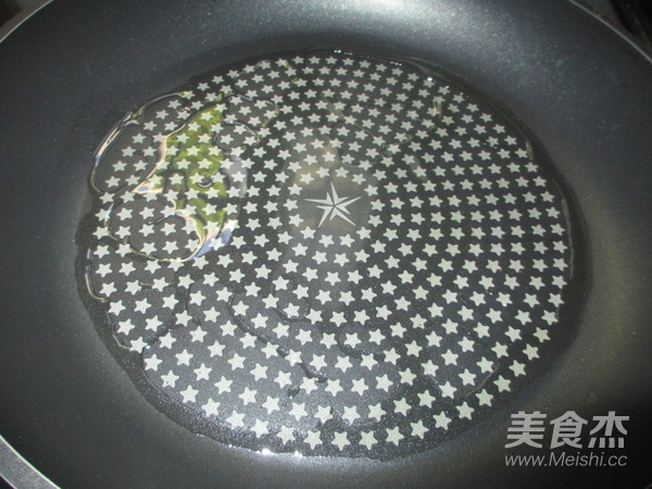 虾仁鸡蛋卷的做法