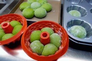 超软菠菜咸蛋黄乳酪面包