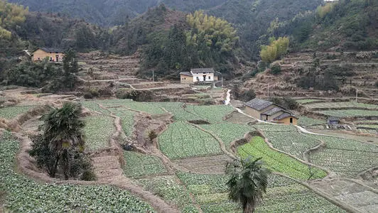 开化县是贫困县吗