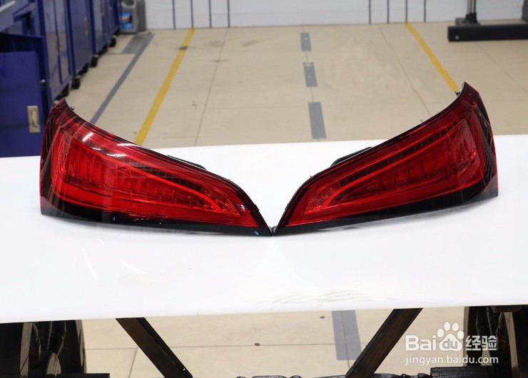 尾灯升级新技能，动感流水时尚夺目Q5的改装秀