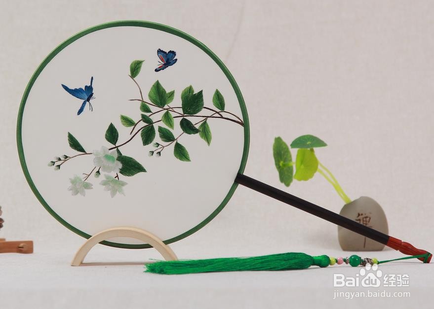 中秋节适合送女性的礼物有哪些