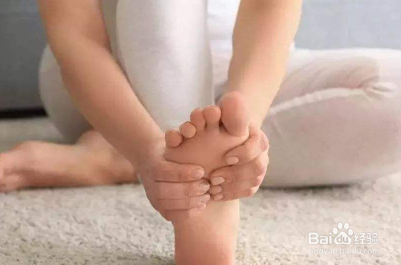 半夜的时候突然抽筋该怎么办