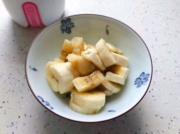香浓芒果香蕉奶昔