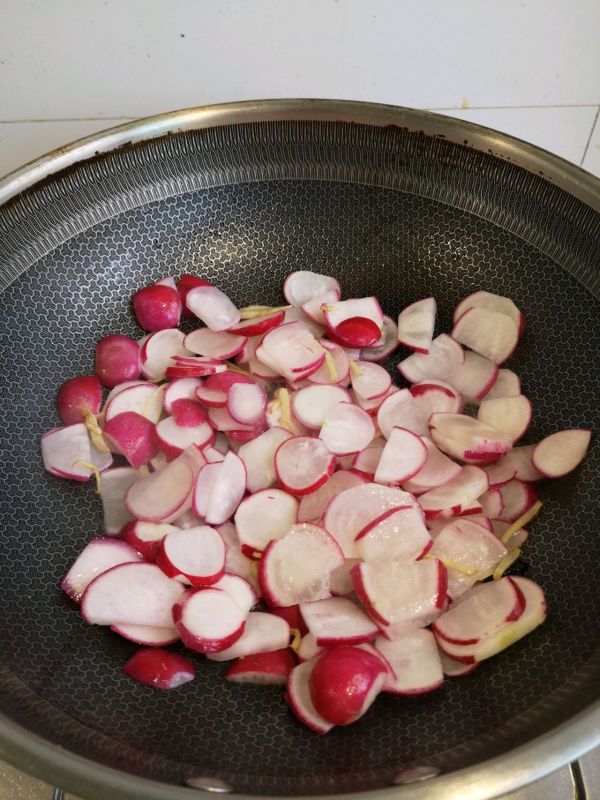 酱香樱桃小萝卜