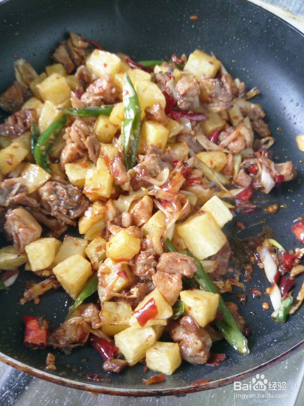 干锅土豆鸡块儿的做法