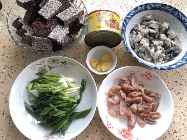 米血煮海蛎大肠