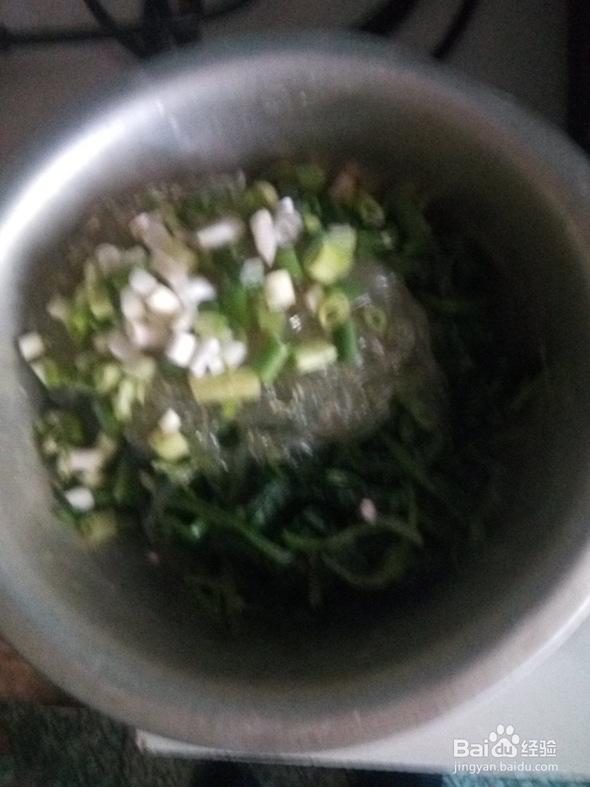 葱花拌粉条菠菜