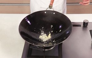 美味的彩椒炒茄子