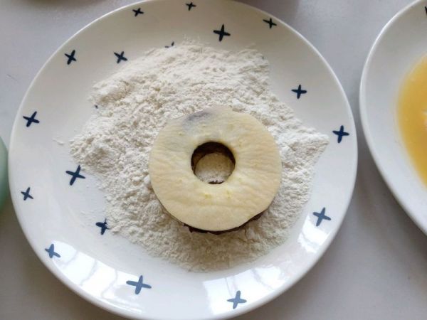 苹果豆沙甜甜圈