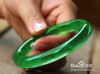翡翠镯子什么样的最好
