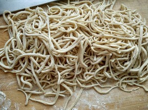 自制家常手擀面