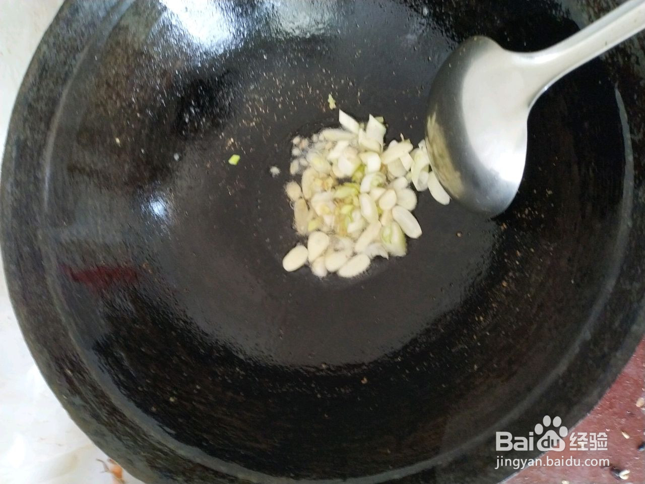 豆芽炒肉丝的做法