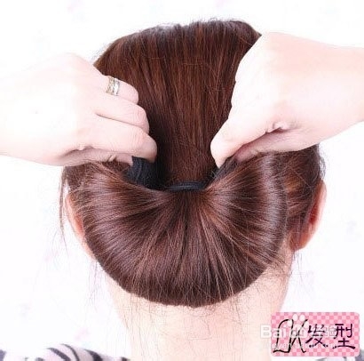 精美花苞头扎法图解