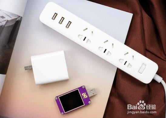 轻便携带超级快速充电倍思30WPPS双口快充充电器