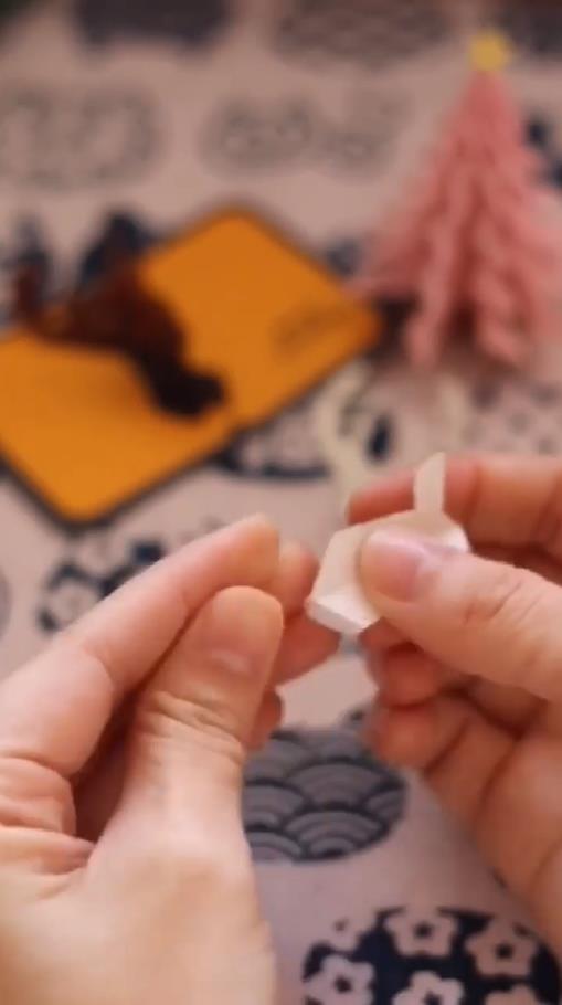 怎样做迷你驯鹿立体贺卡