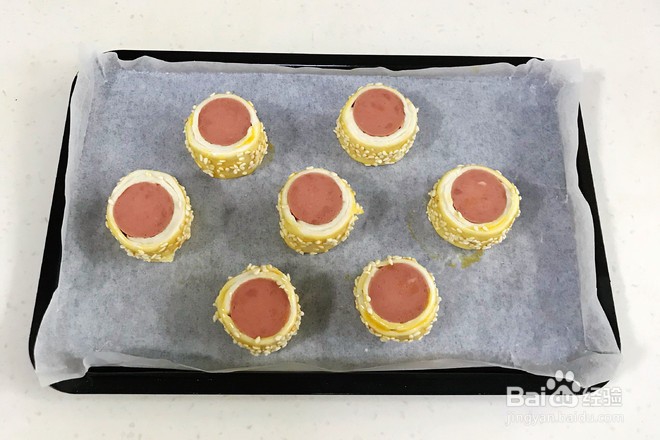 如何做美味的香肠飞饼卷