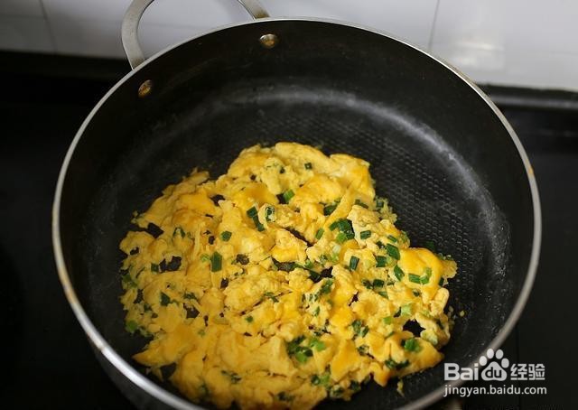 家庭自制葱香水炒蛋