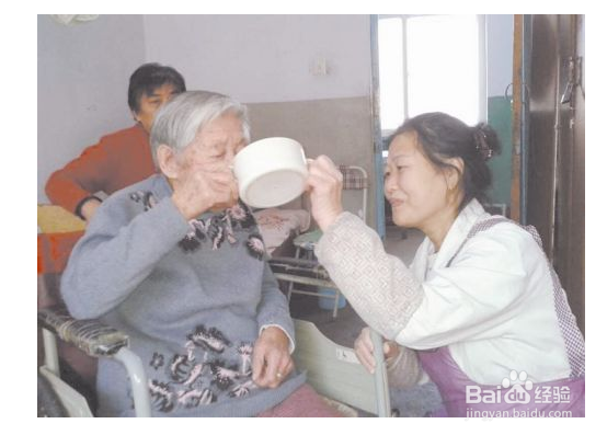如何应对老龄化