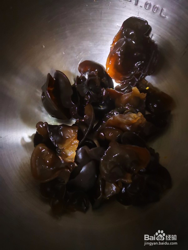 好吃的木耳炒蒜苗