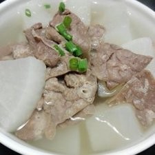 如何在家中制作萝卜炖猪肺
